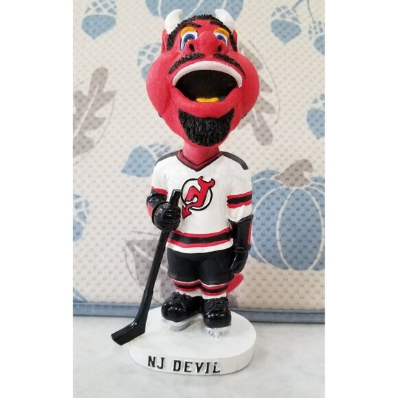 New Jersey Devils Mascot Bobblehead in White Jersey by Bobble Dobbles Rare 2001 - Picture 4 of 10